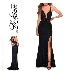 La Femme Sparkle Lace Plunge Neck Gown Sz: XS